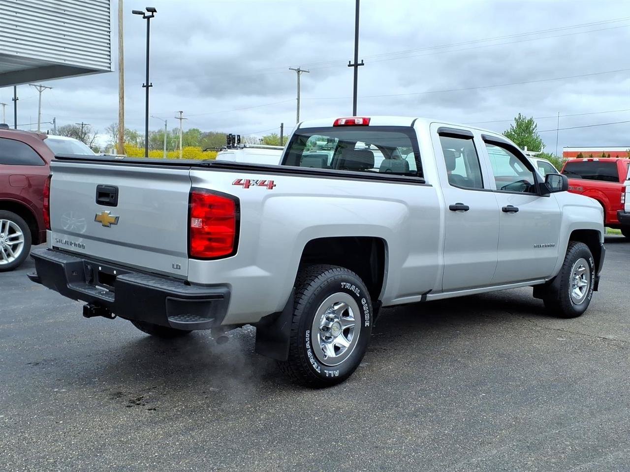 Used 2019 Chevrolet Silverado 1500 W/T AWD/4WD image 5