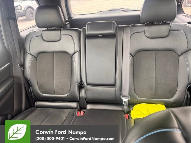 Used 2022 Jeep Grand Cherokee Trailhawk w/ Advanced Protech Group II AWD/4WD image 10