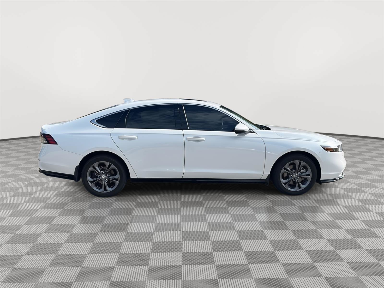 Used 2024 Honda Accord EX-L image 26