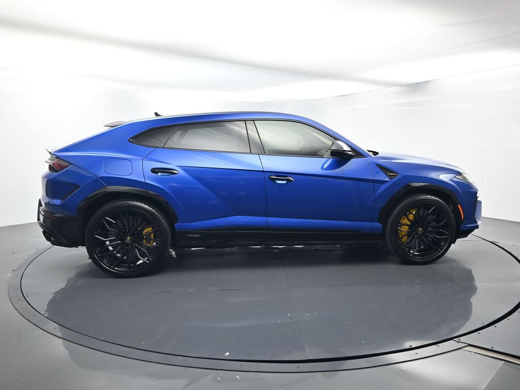 Used 2025 Lamborghini Urus SE AWD/4WD image 16