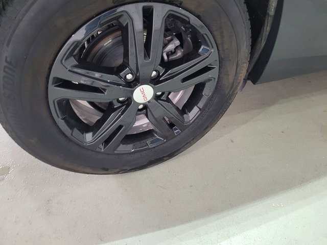 Used 2023 GMC Terrain SLE image 22