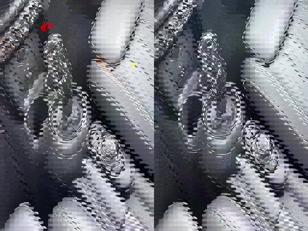 Used 2023 MINI Cooper S image 15