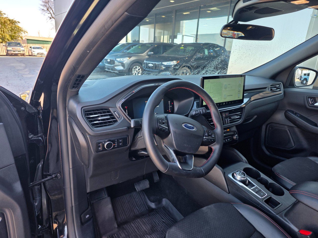 Used 2025 Ford Escape ST-Line w/ Equipment Group 301A image 22