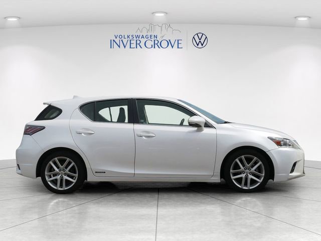 Used 2017 Lexus CT 200h w/ Seat Comfort Package FWD image 8