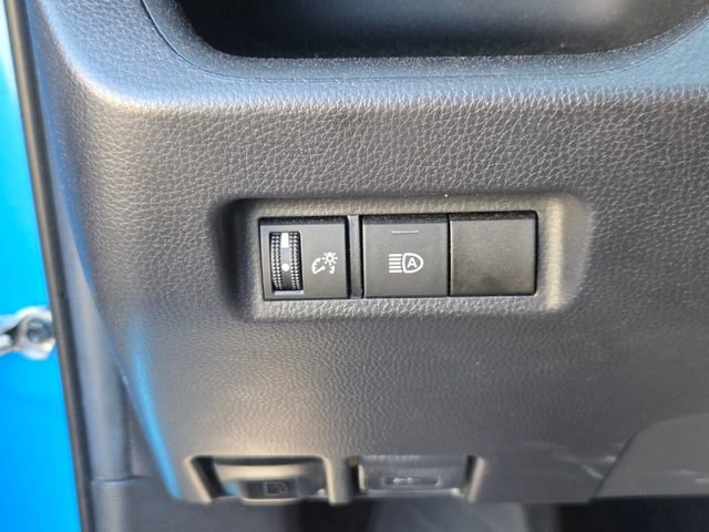 Used 2021 Toyota RAV4 LE image 26