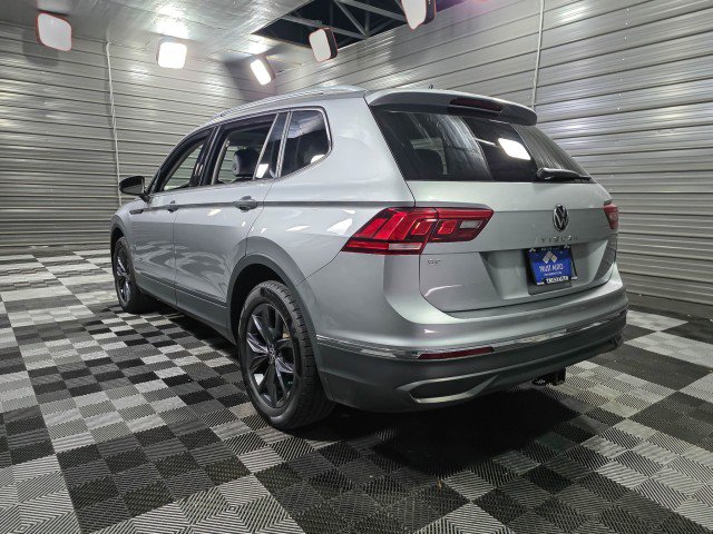 Used 2022 Volkswagen Tiguan SE FWD image 7