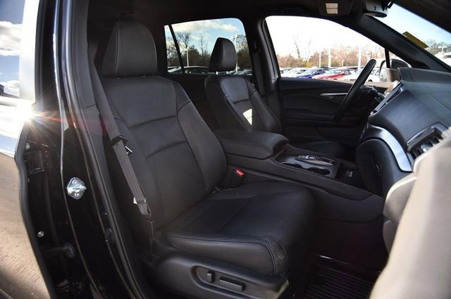 Used 2024 Honda Passport EX-L image 25