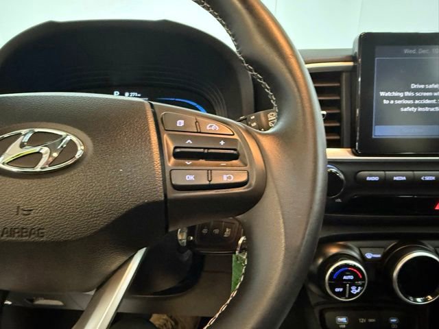 Certified 2023 Hyundai Venue SEL w/ Cargo Package image 28