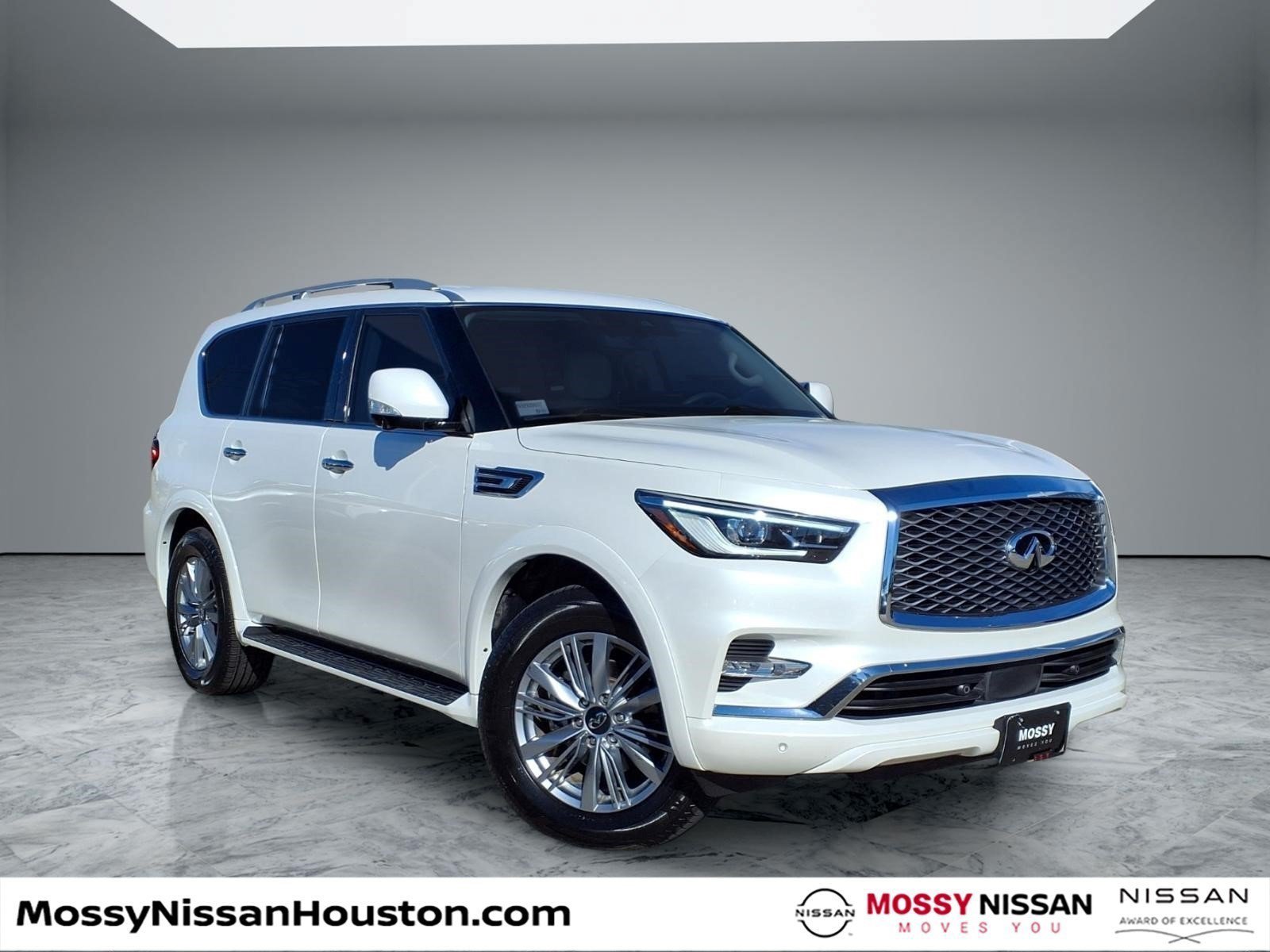 Used 2022 INFINITI QX80 Luxe w/ Cargo Package AWD/4WD image 1