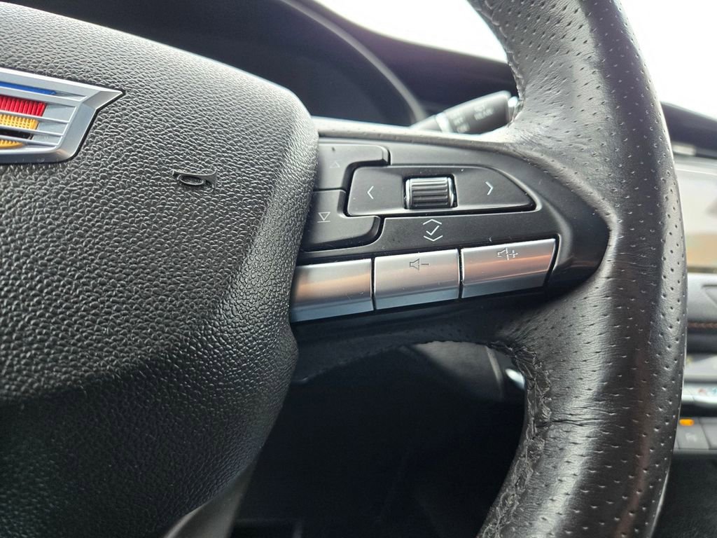 Used 2020 Cadillac XT4 Sport w/ Technology Package FWD image 19
