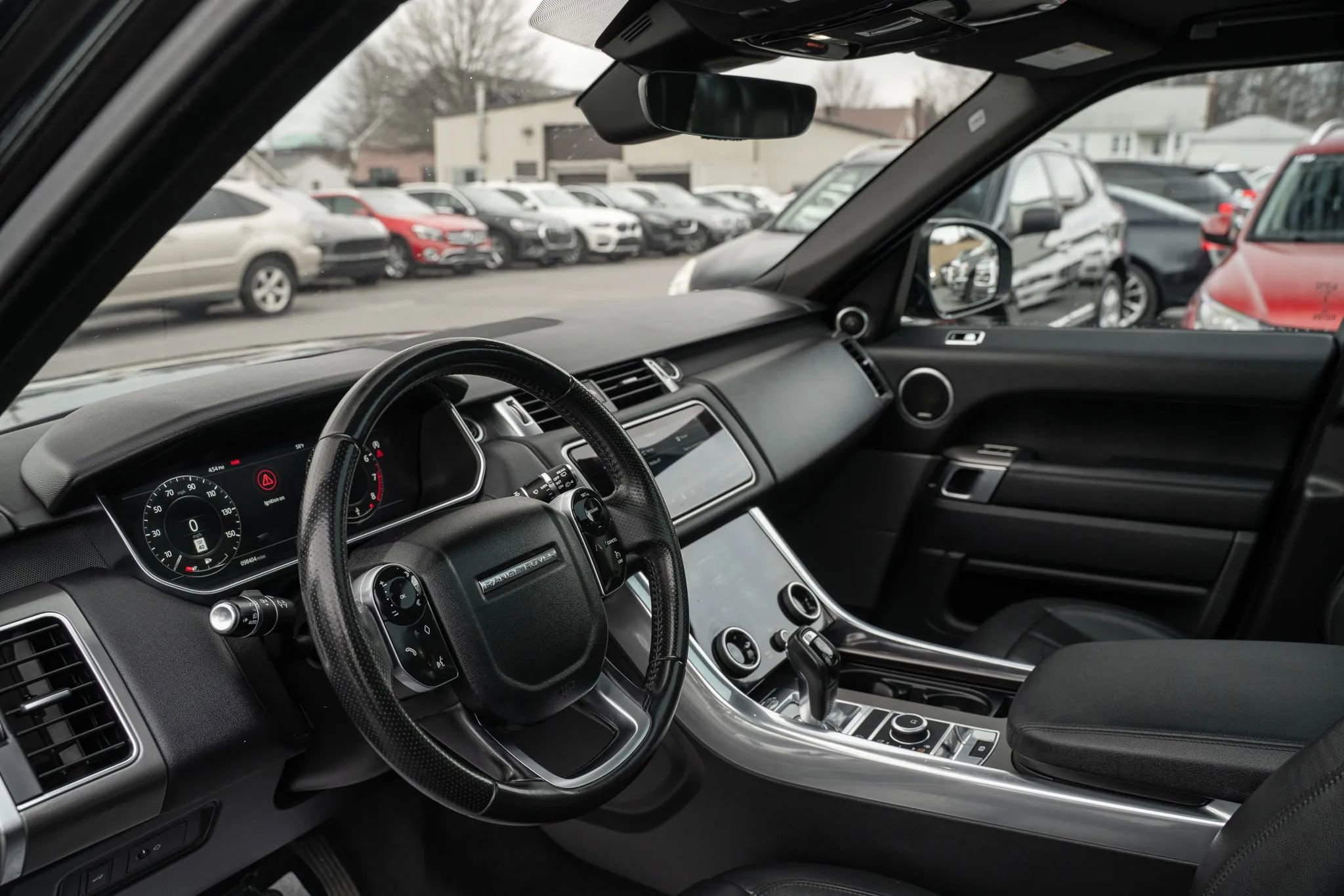 Used 2018 Land Rover Range Rover Sport SE image 6