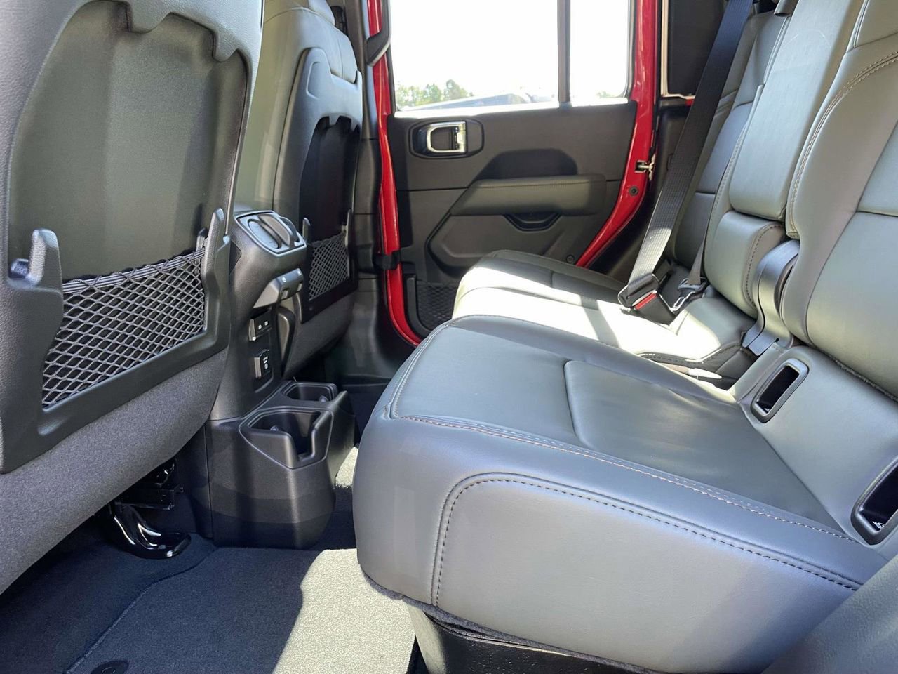 New 2025 Jeep Gladiator Mojave image 28