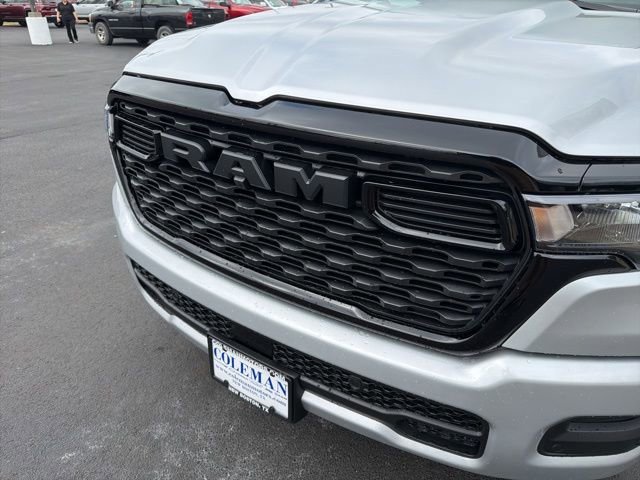 New 2026 RAM 1500 4x4 Crew Cab image 4
