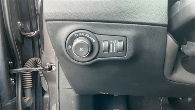 Used 2021 Jeep Compass 80th Special Edition image 17