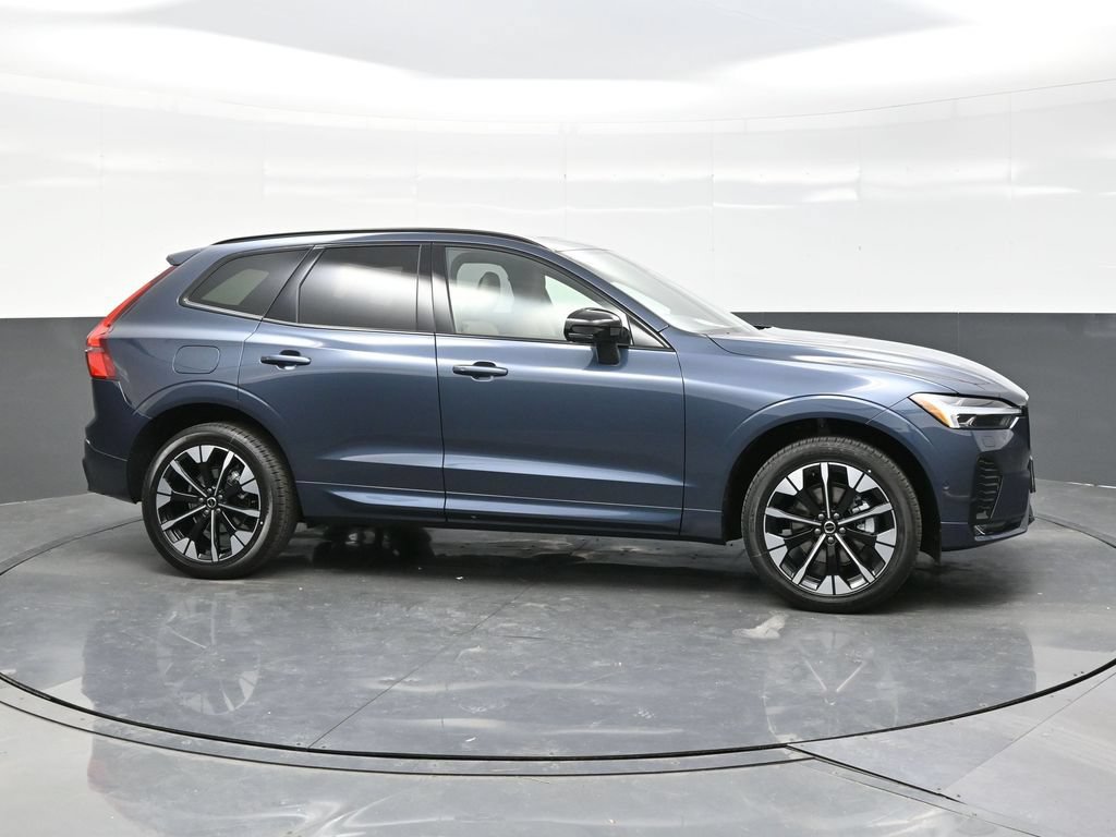 New 2026 Volvo XC60 B5 Plus w/ Climate Package AWD/4WD image 8