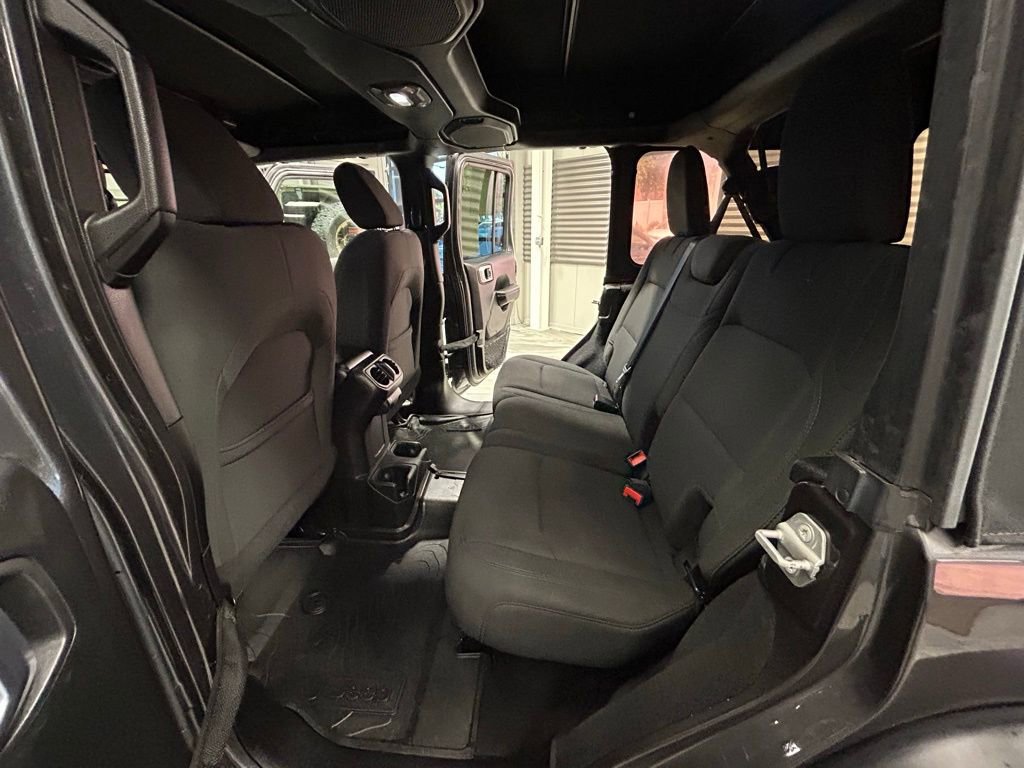 Used 2018 Jeep Wrangler Unlimited Sport S image 49