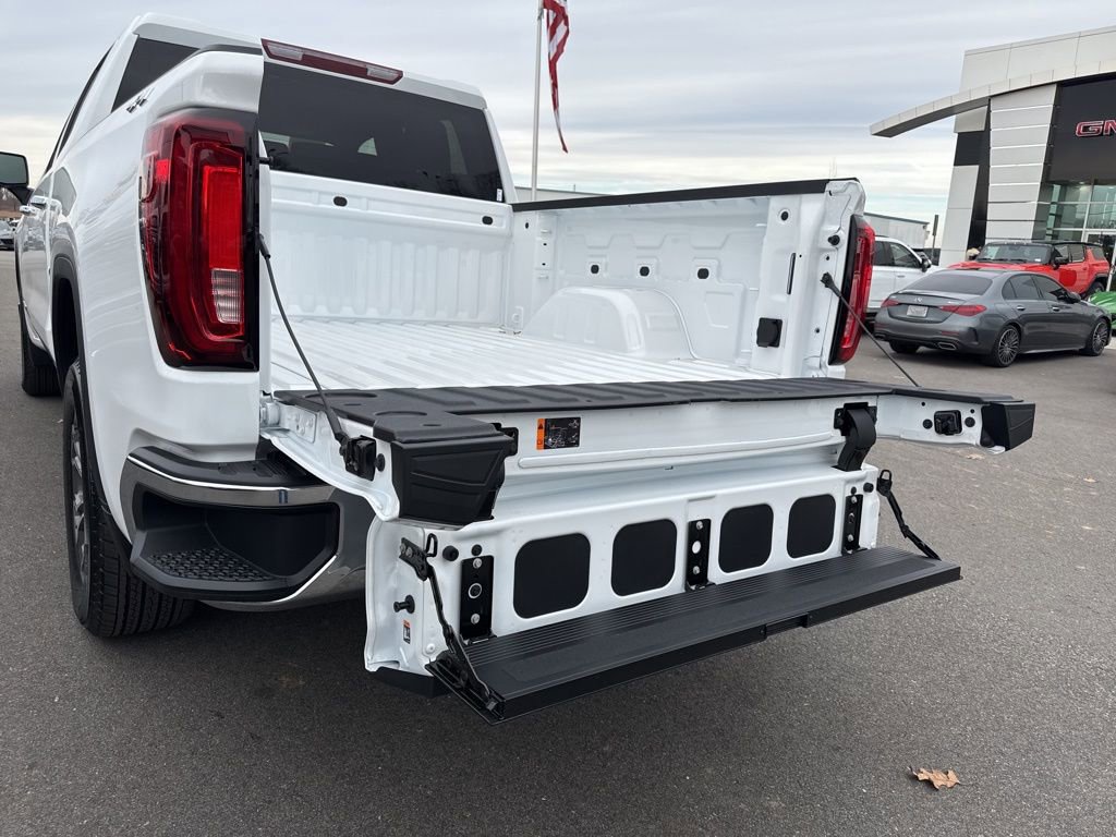 Used 2026 GMC Sierra 1500 SLT image 29