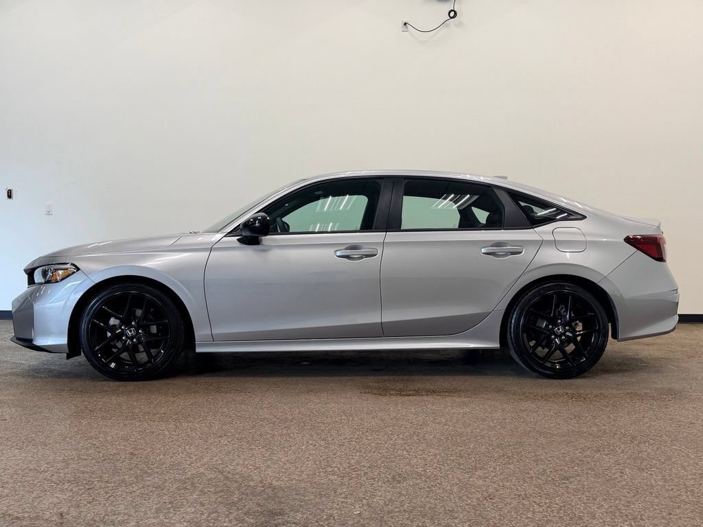 Used 2026 Honda Civic Sport image 2