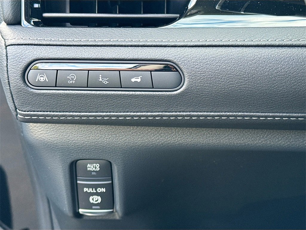 New 2026 INFINITI QX80 Luxe w/ Cargo Package image 10