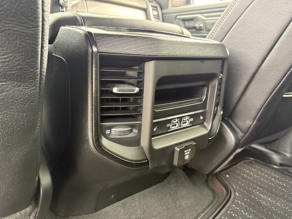 Used 2022 RAM 1500 Limited w/ Cold Weather Group image 17