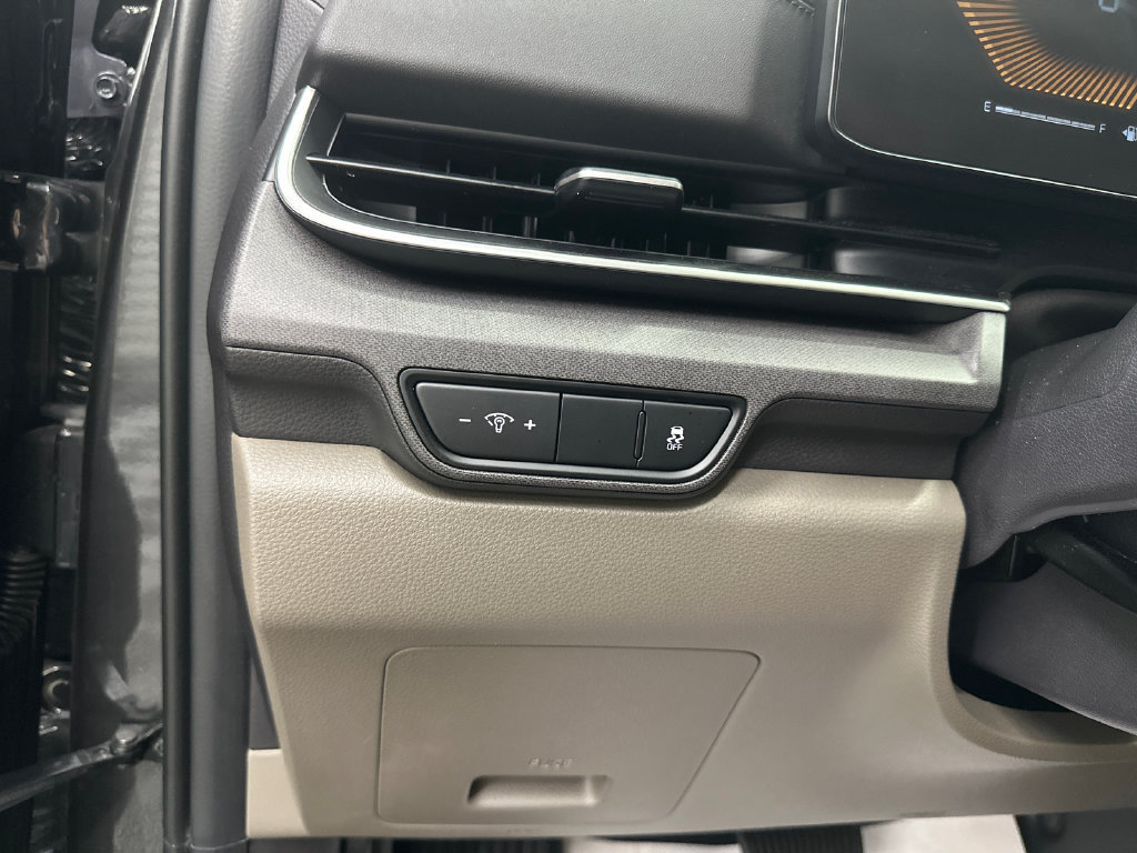 Used 2025 Kia Carnival EX FWD image 33