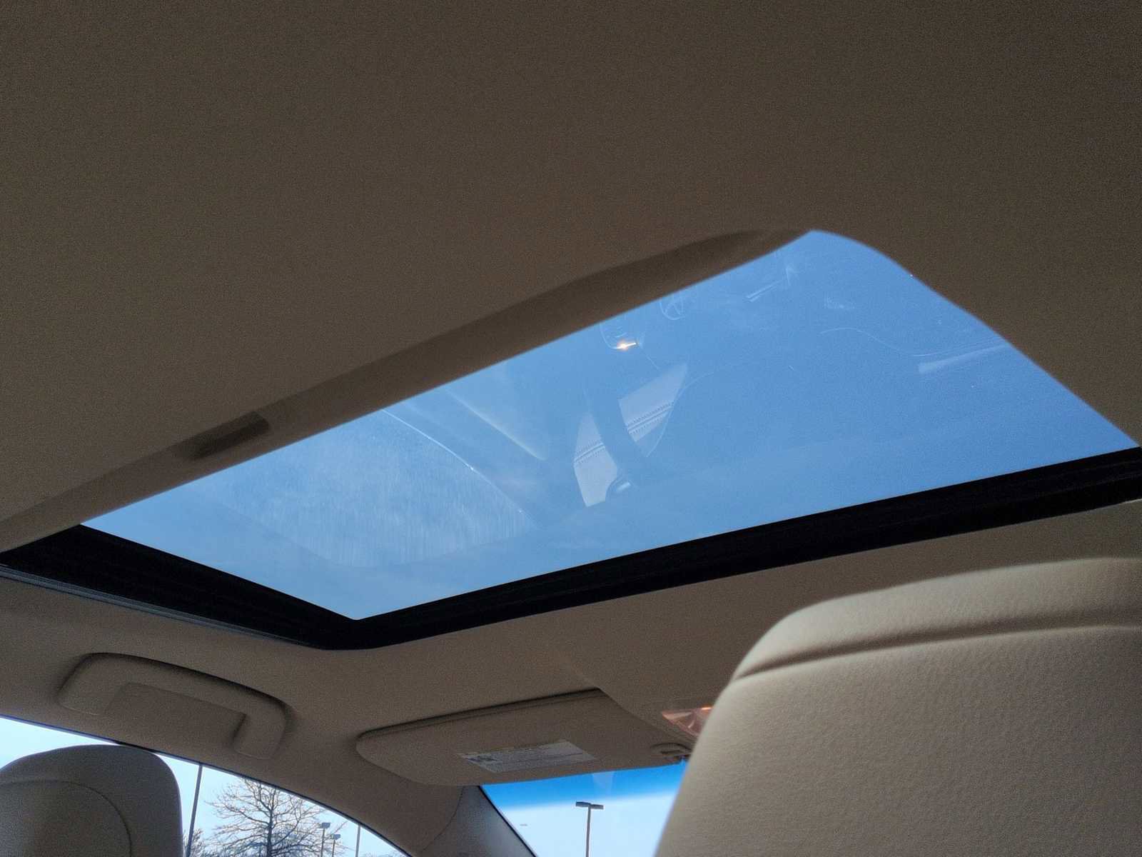 Used 2016 Toyota Avalon Touring image 23