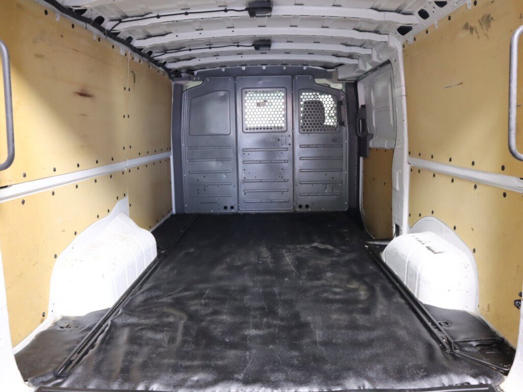 Used 2021 Nissan NV 2500 SV RWD image 28