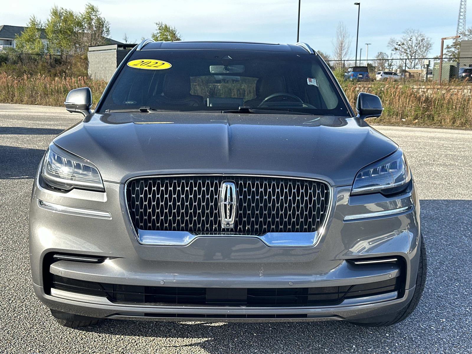 Used 2022 Lincoln Aviator Reserve w/ Equipment Group 201A image 2