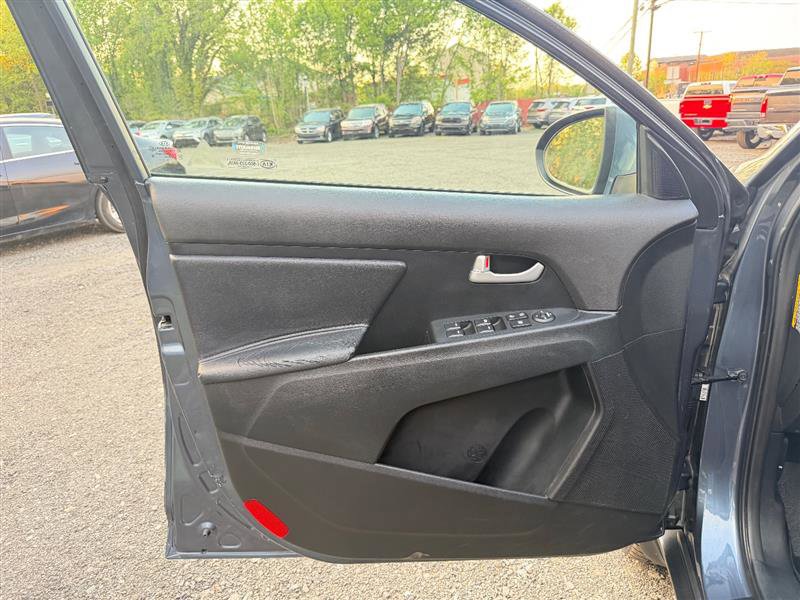 Used 2015 Kia Sportage EX image 11