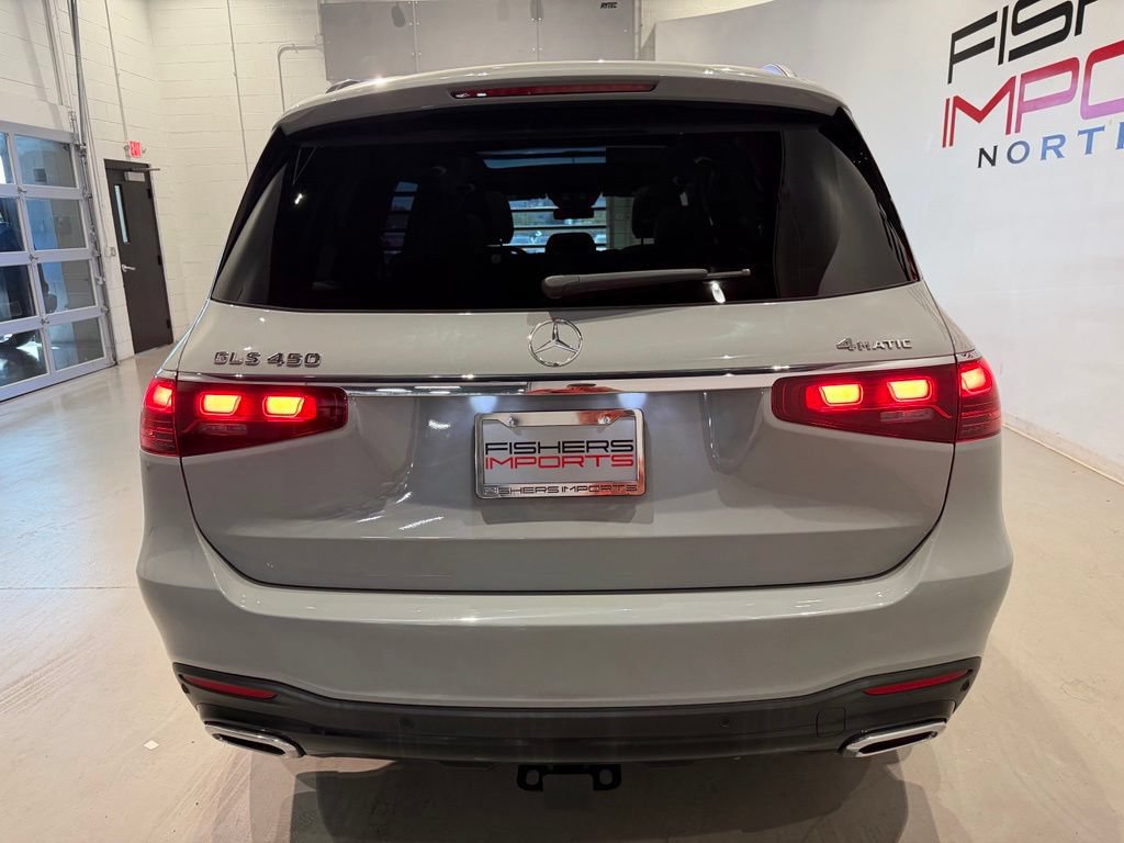 Used 2025 Mercedes-Benz GLS 450 4MATIC w/ AMG Line Exterior image 9