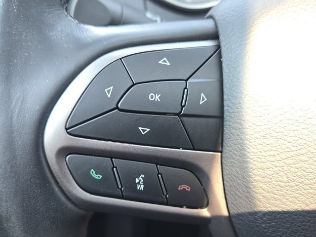 Used 2021 Jeep Cherokee Latitude Lux w/ Sun & Sound Group AWD/4WD image 14
