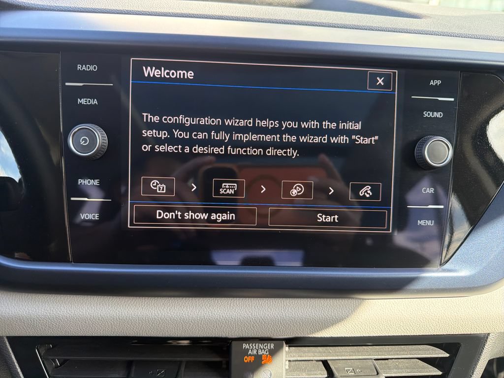 Certified 2023 Volkswagen Taos SE w/ Panoramic Sunroof Package AWD/4WD image 21