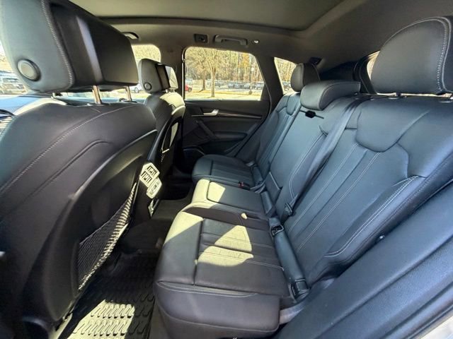 Used 2022 Audi SQ5 Premium Plus w/ Premium Plus Package image 10