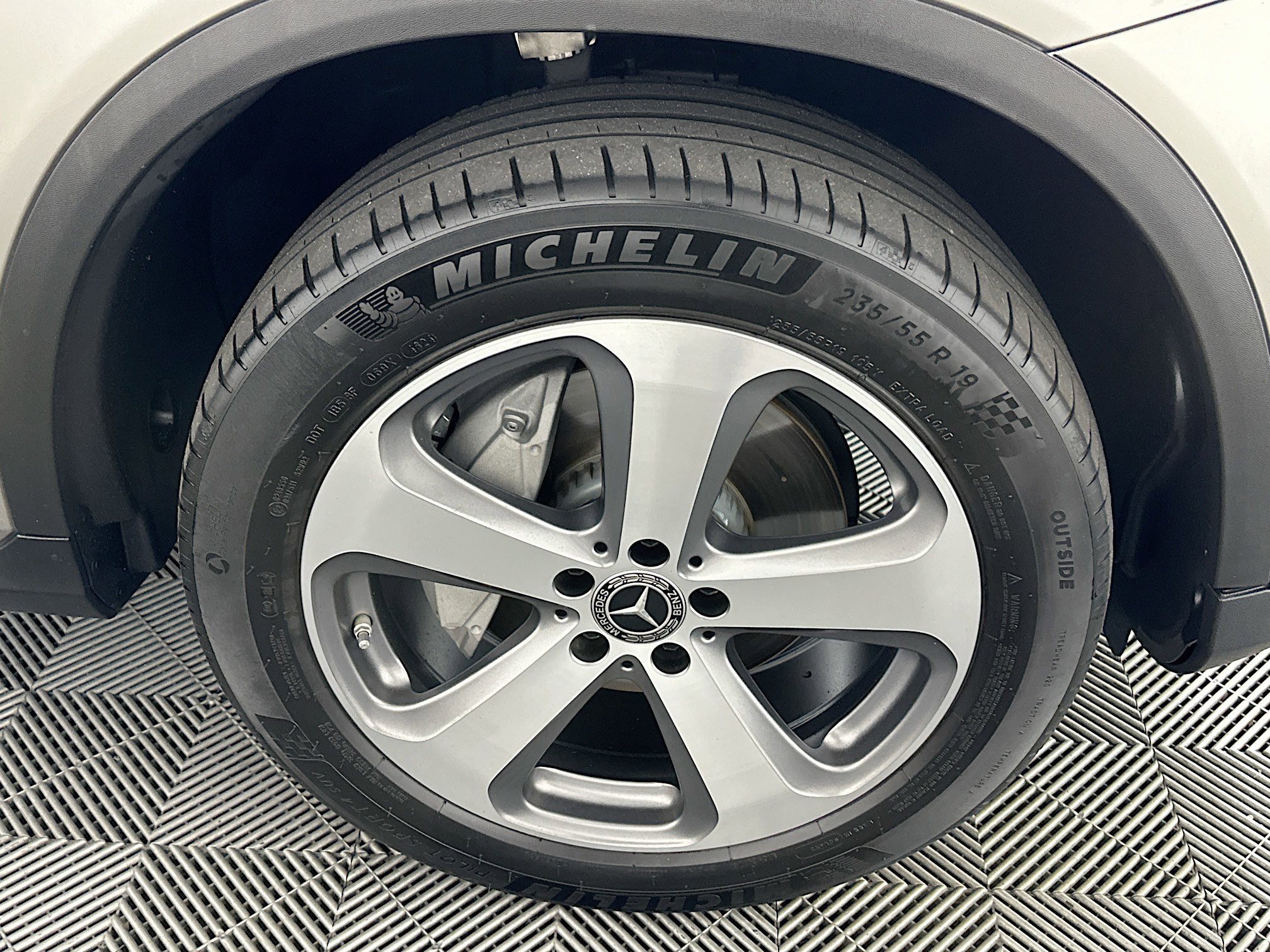 Used 2022 Mercedes-Benz GLC 300 4MATIC image 11