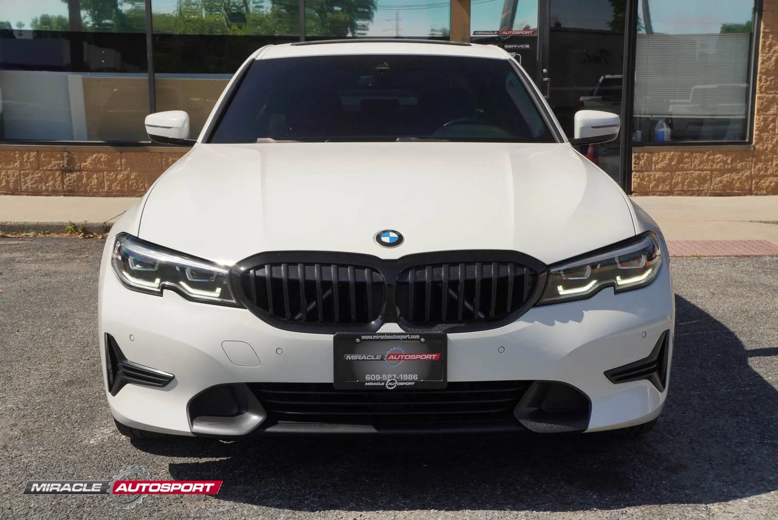 Used 2019 BMW 330i xDrive Sedan w/ Convenience Package AWD/4WD image 2