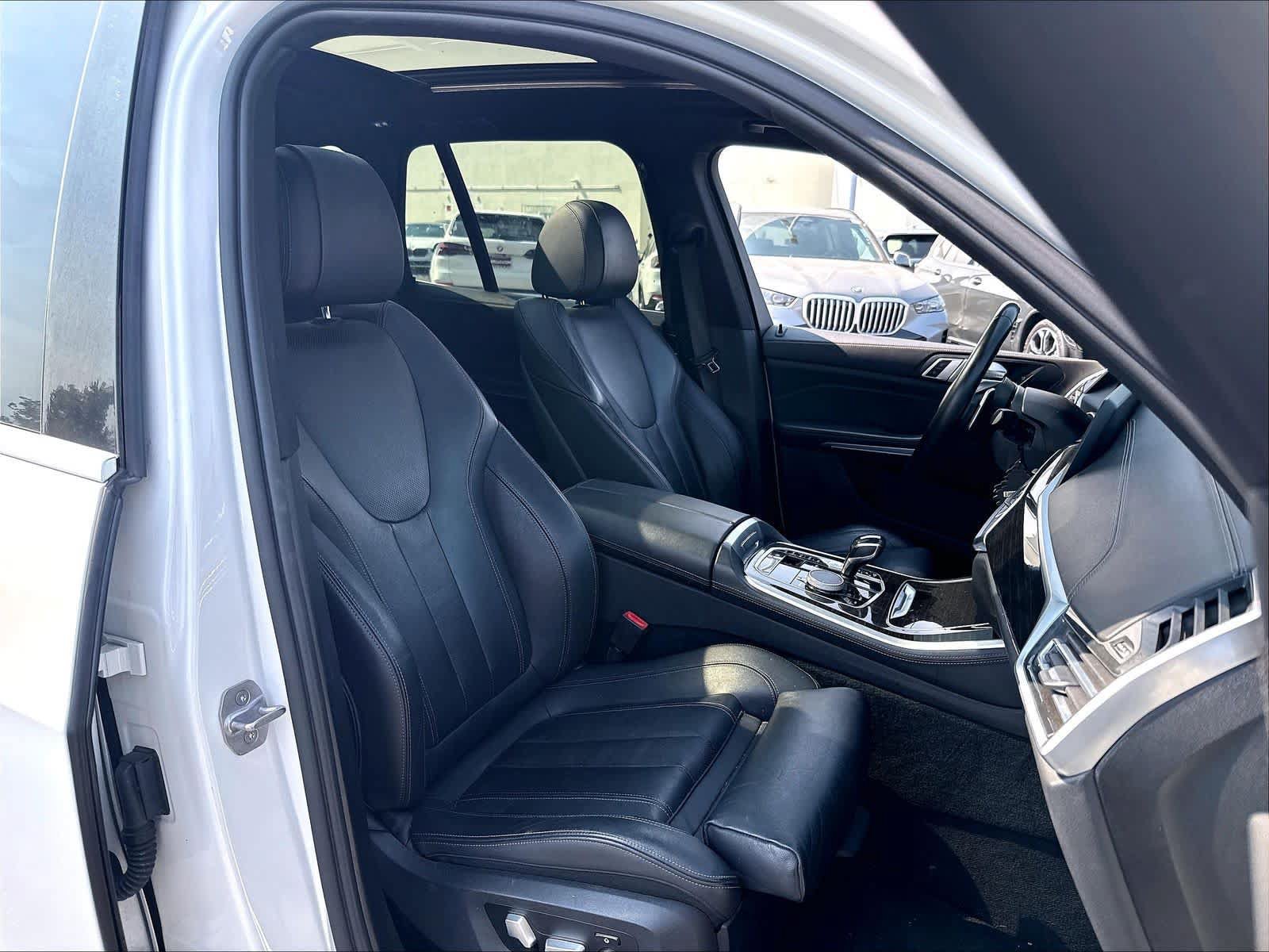 Used 2020 BMW X5 sDrive40i w/ Premium Package RWD image 29