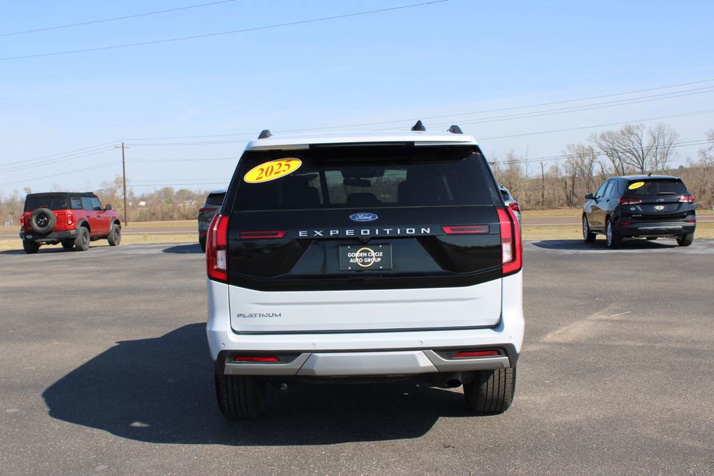 Used 2025 Ford Expedition Platinum image 8