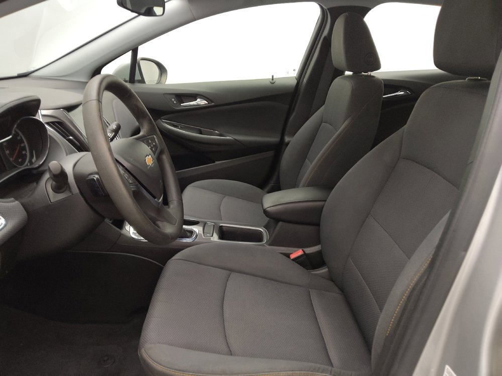 Used 2019 Chevrolet Cruze LS w/ LS Convenience Package FWD image 17