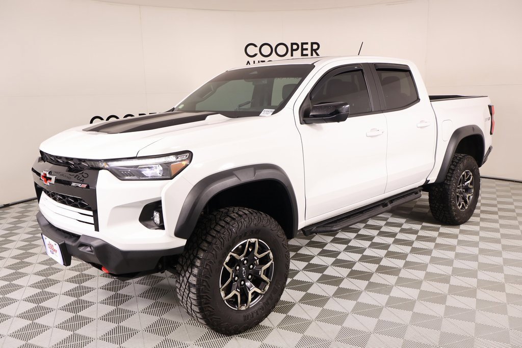 Used 2023 Chevrolet Colorado ZR2 w/ ZR2 Convenience Package III image 10