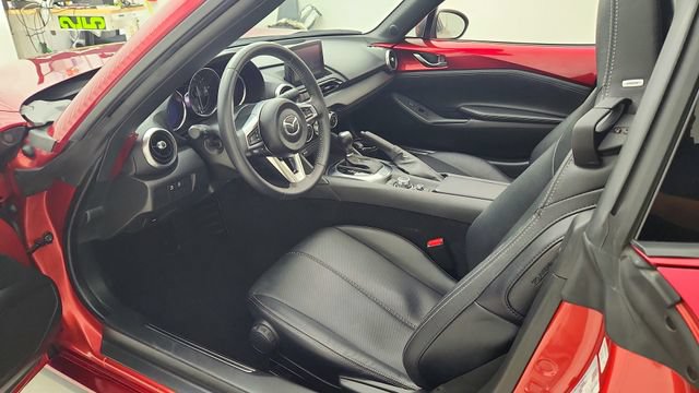 Used 2022 MAZDA MX-5 Miata RF Grand Touring RWD image 9