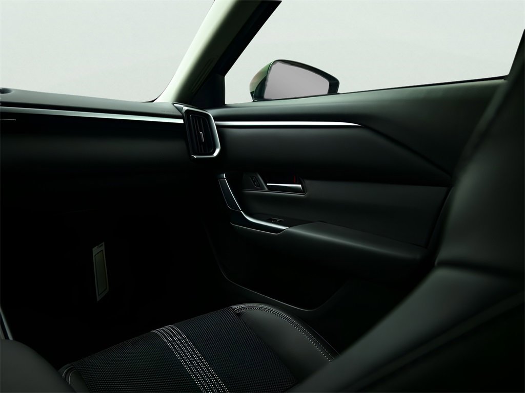 Certified 2025 MAZDA CX-50 2.5 Hybrid w/ Preferred Pkg image 12