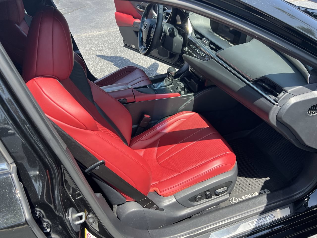 Used 2019 Lexus ES 350 F Sport w/ Accessory Package 2 FWD image 34