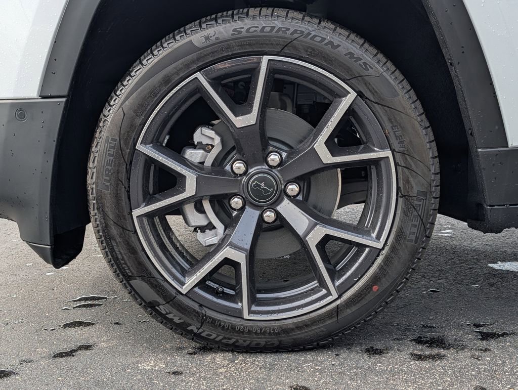 New 2026 Jeep Cherokee Overland AWD/4WD image 4