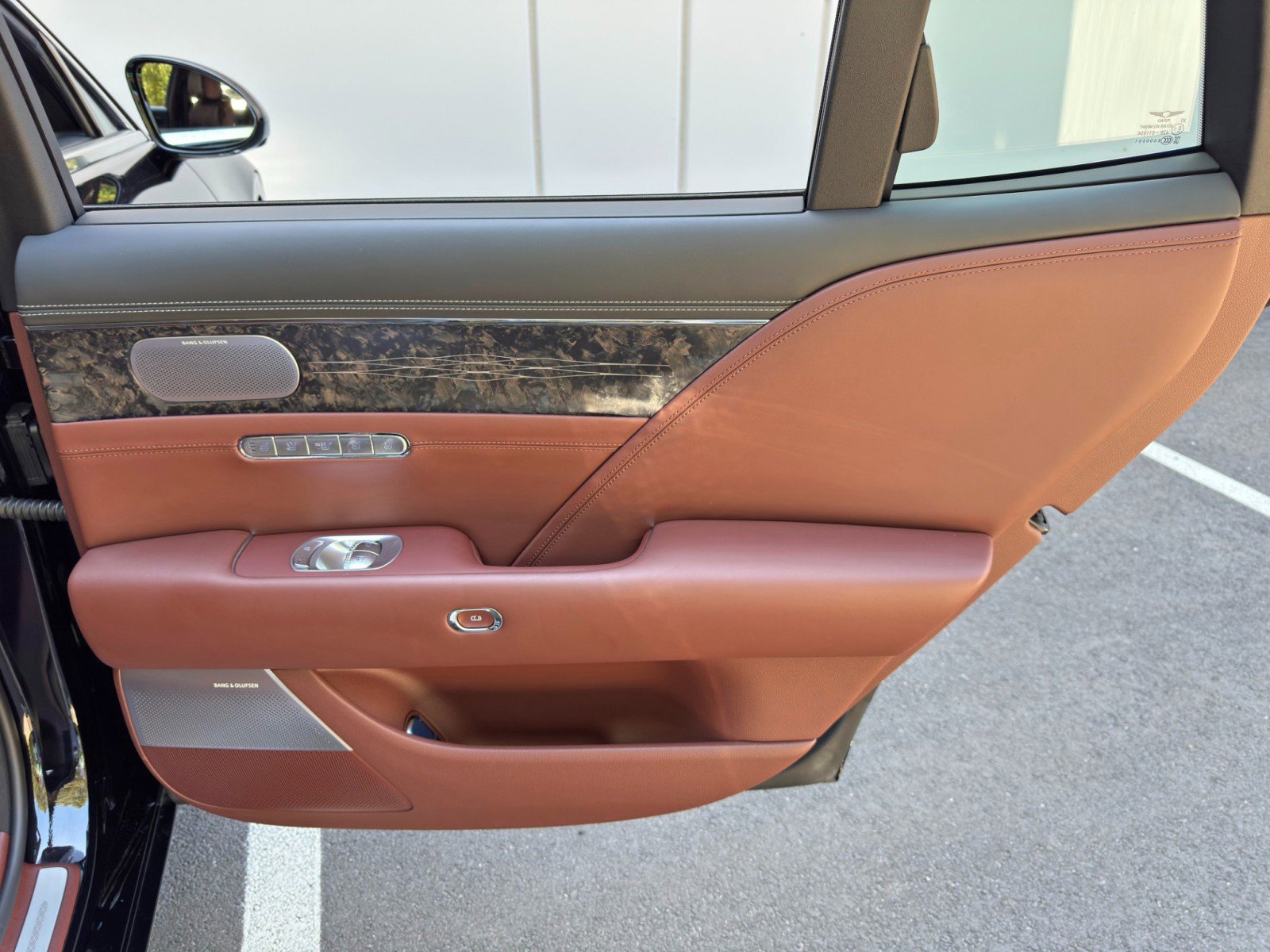 Used 2024 Genesis G90 3.5T AWD/4WD image 67
