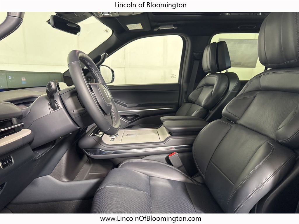 New 2025 Lincoln Navigator L Reserve w/ Jet Appearance Package image 24