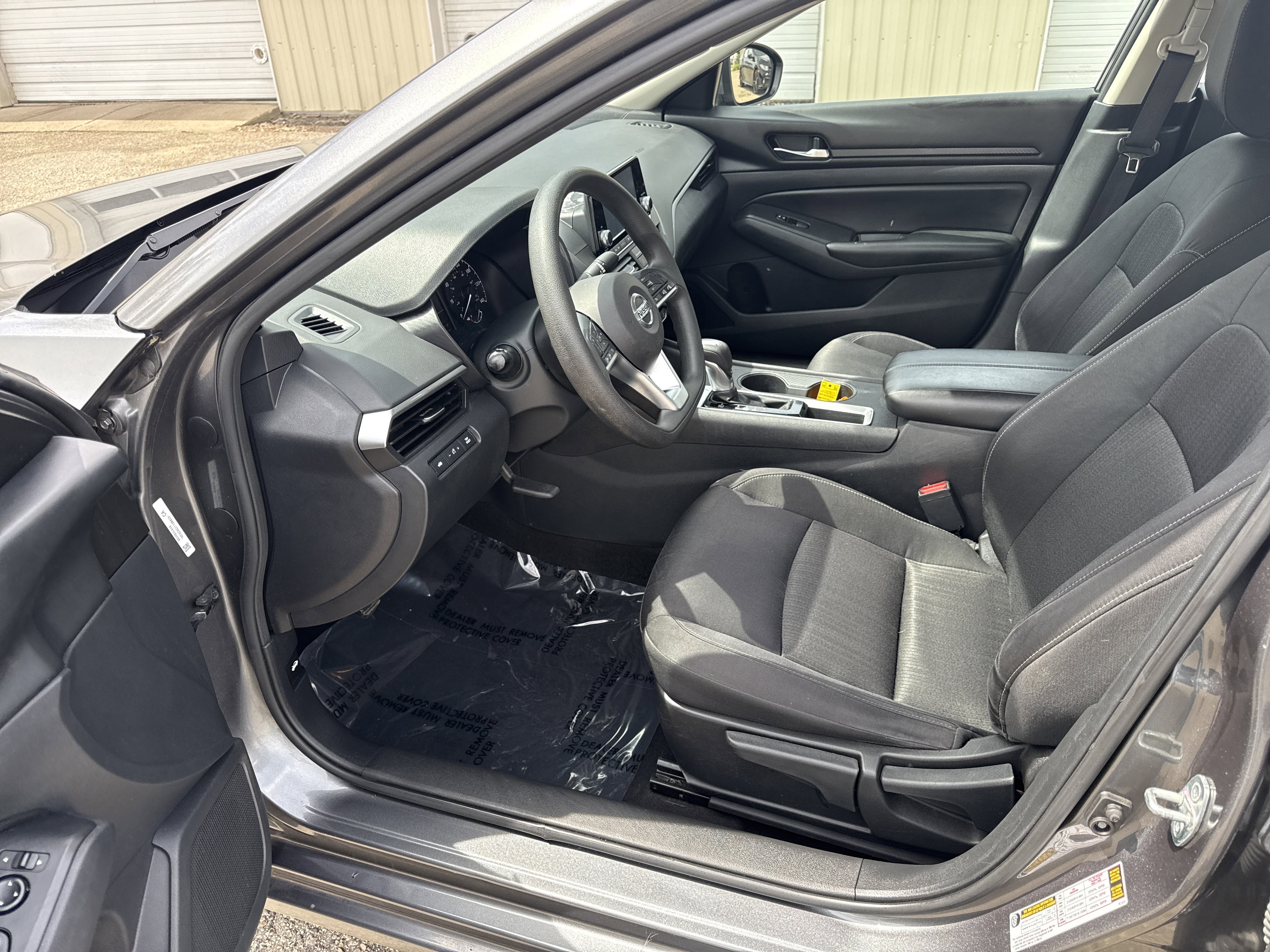 Used 2022 Nissan Altima 2.5 S FWD image 14