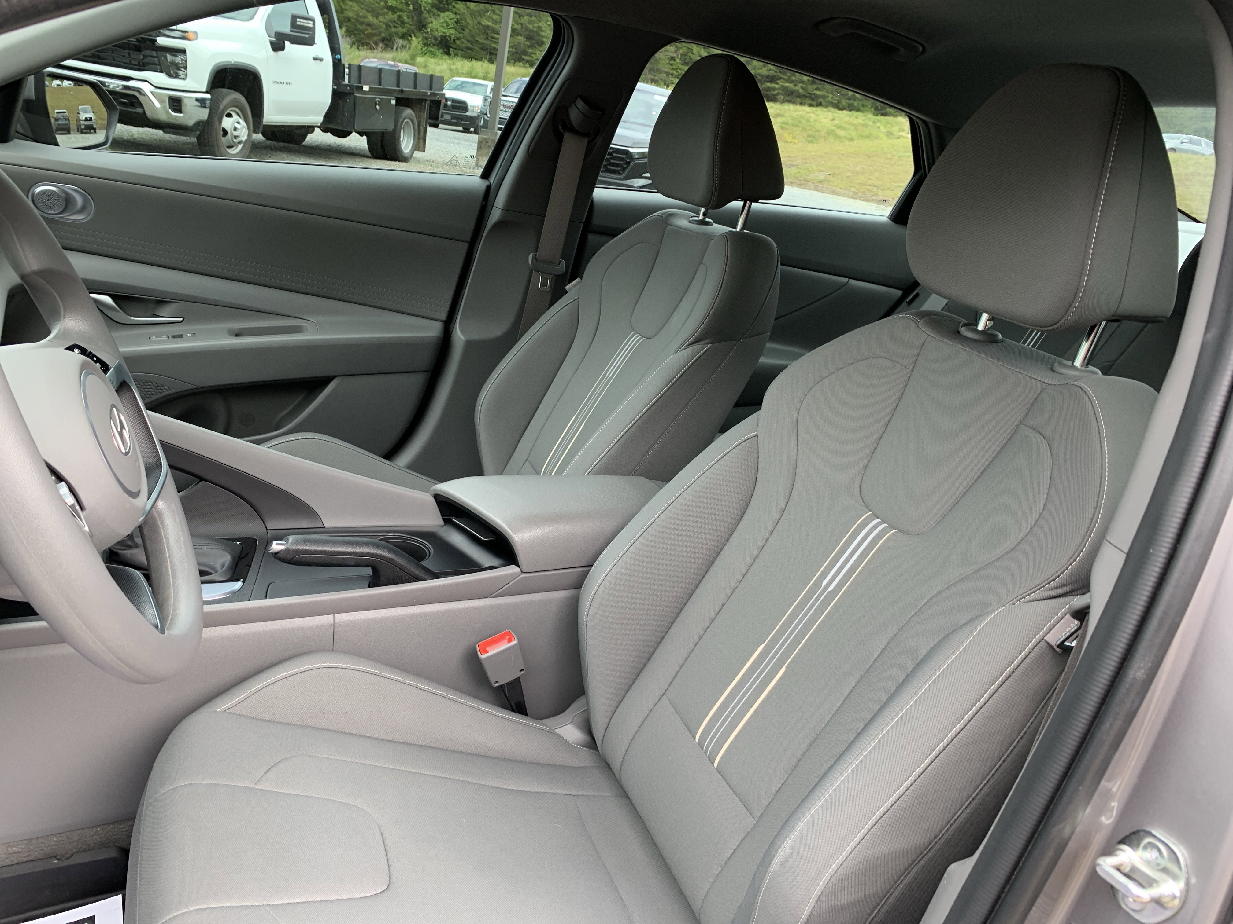 Used 2024 Hyundai Elantra SEL FWD image 10
