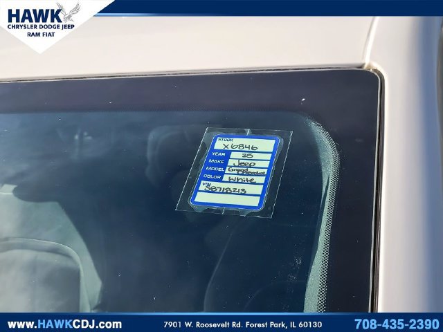 Certified 2025 Jeep Grand Cherokee Laredo w/ Luxury Tech Group I AWD/4WD image 34