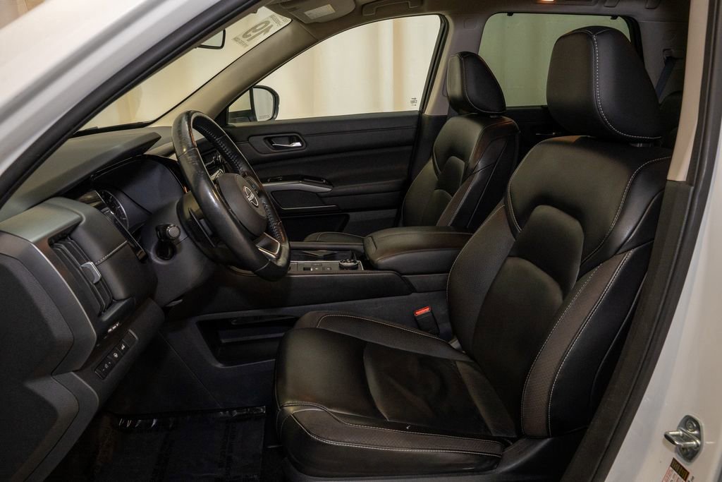 Certified 2023 Nissan Pathfinder SL image 12