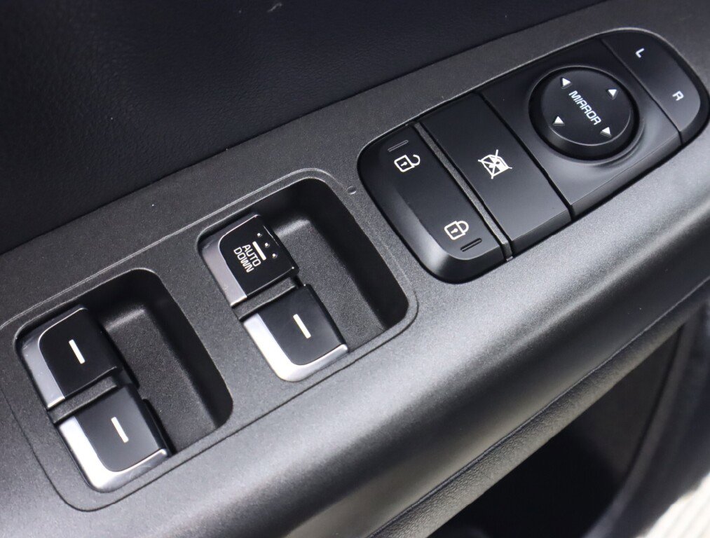 Used 2021 Kia Sportage LX image 25